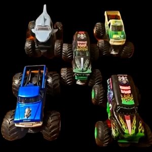 Lot of 5 Hot Wheels Monster Trucks 1:24 Monster Jam